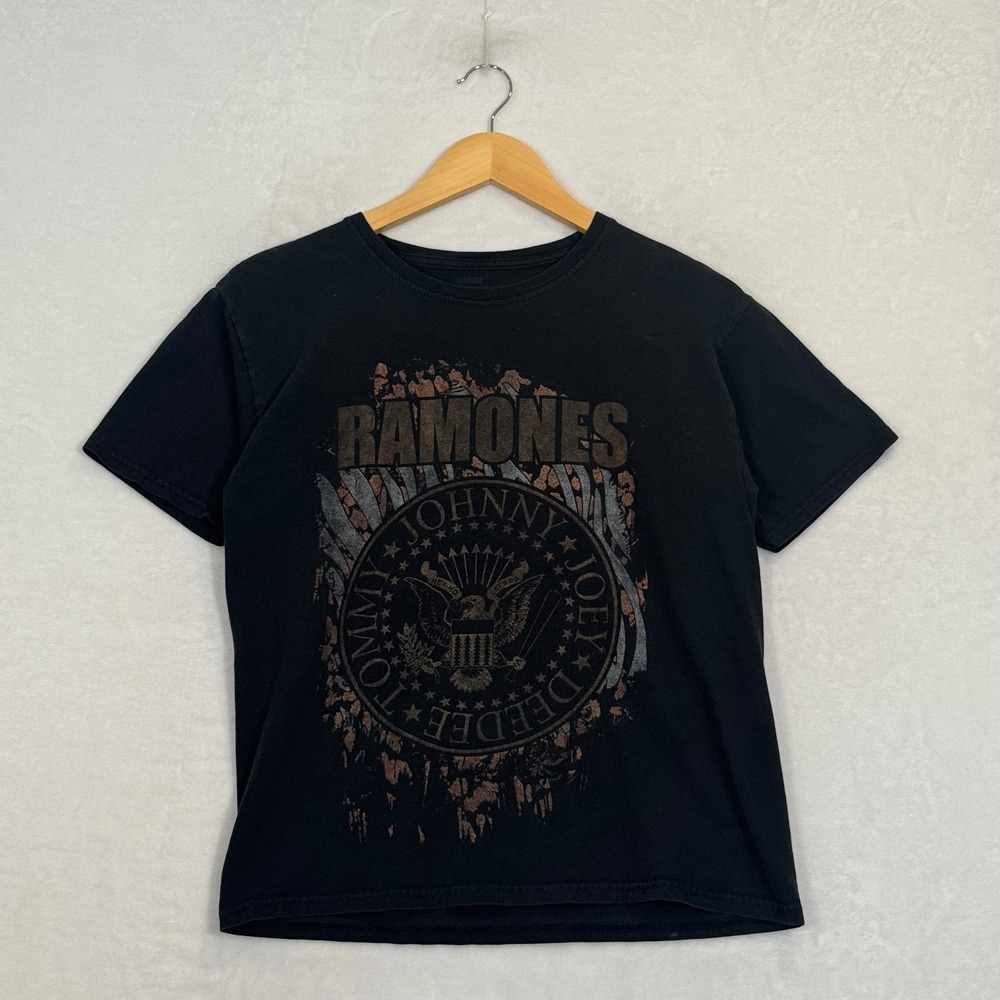 Ramones Black Graphic T-Shirt Small
